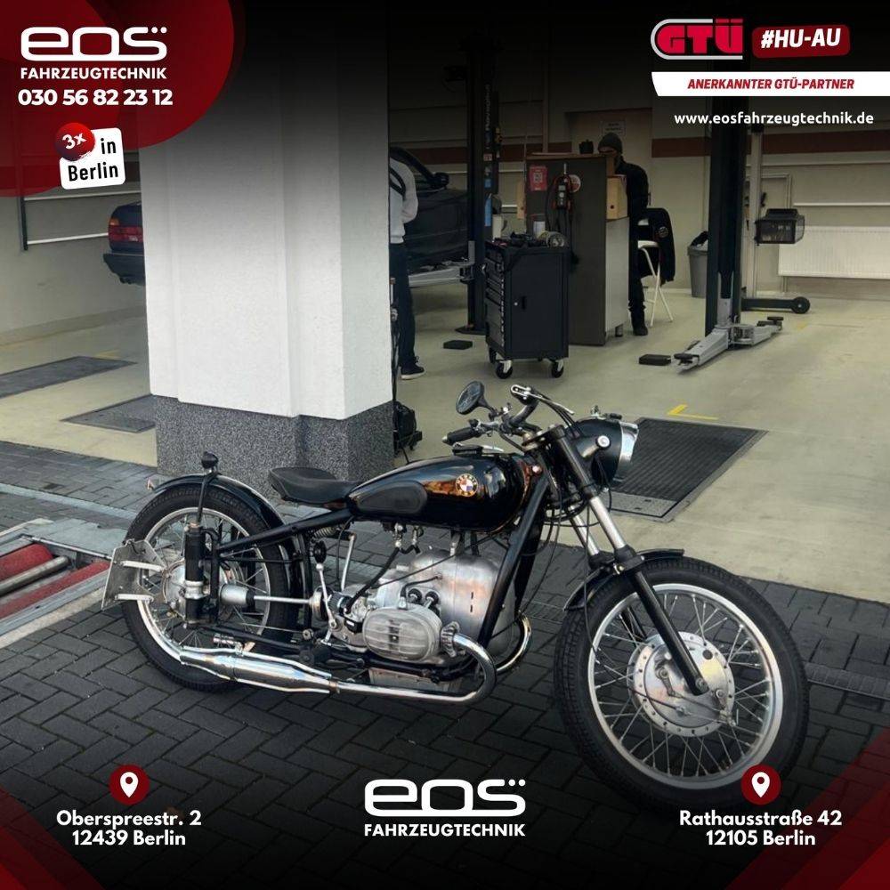 Klassisches Motorrad bei EOS Fahrzeugtechnik zur Untersuchung.