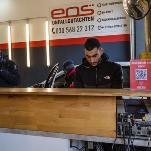 Empfangsbereich der GTÜ Prüfstelle EOS Berlin